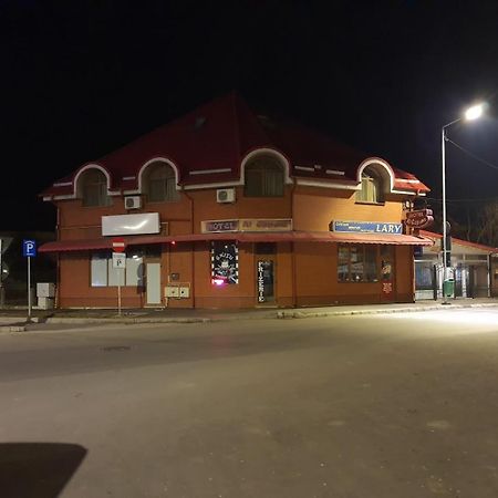 Motel Al Capone Satu Mare Buitenkant foto