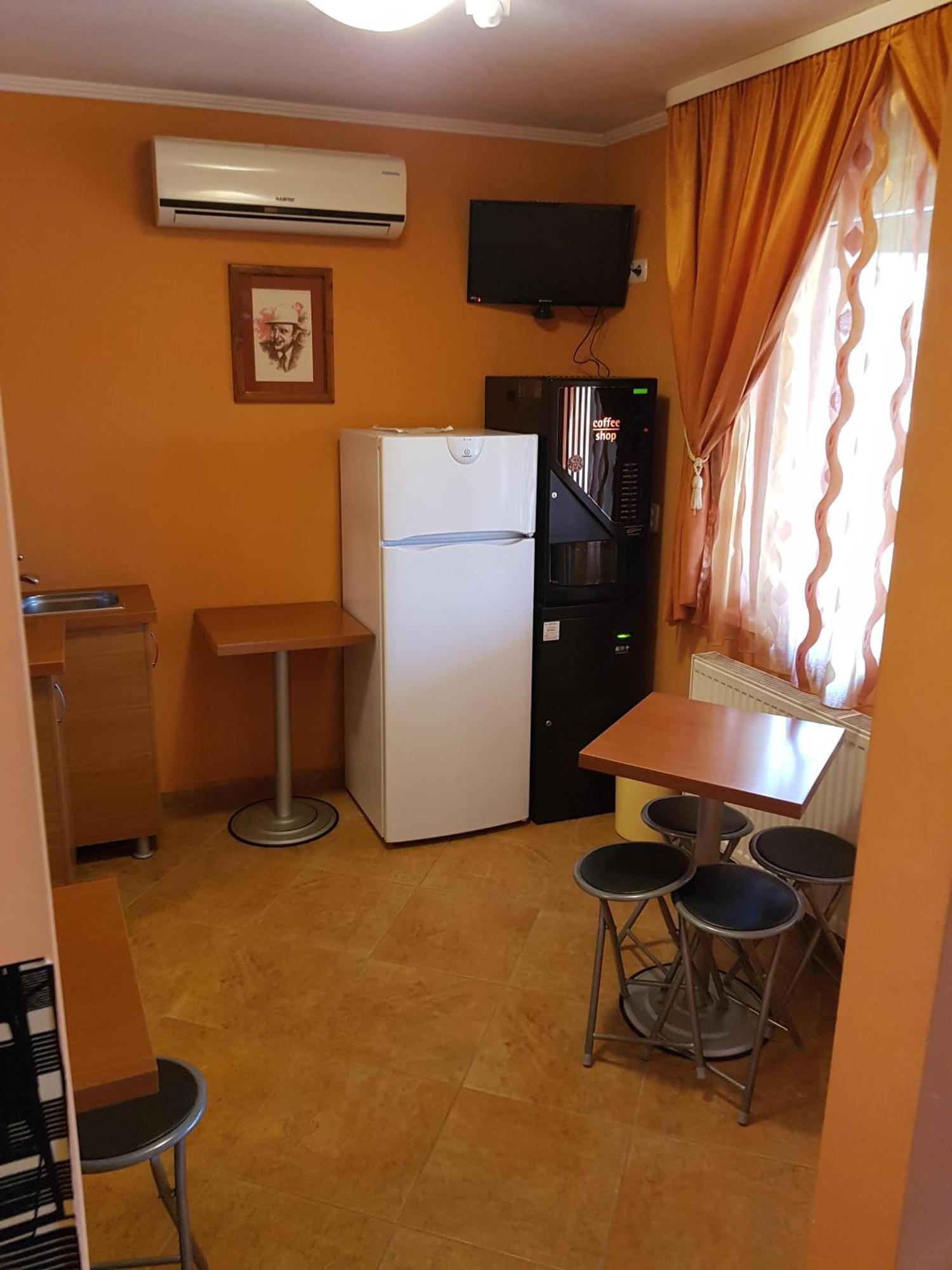 Motel Al Capone Satu Mare Buitenkant foto