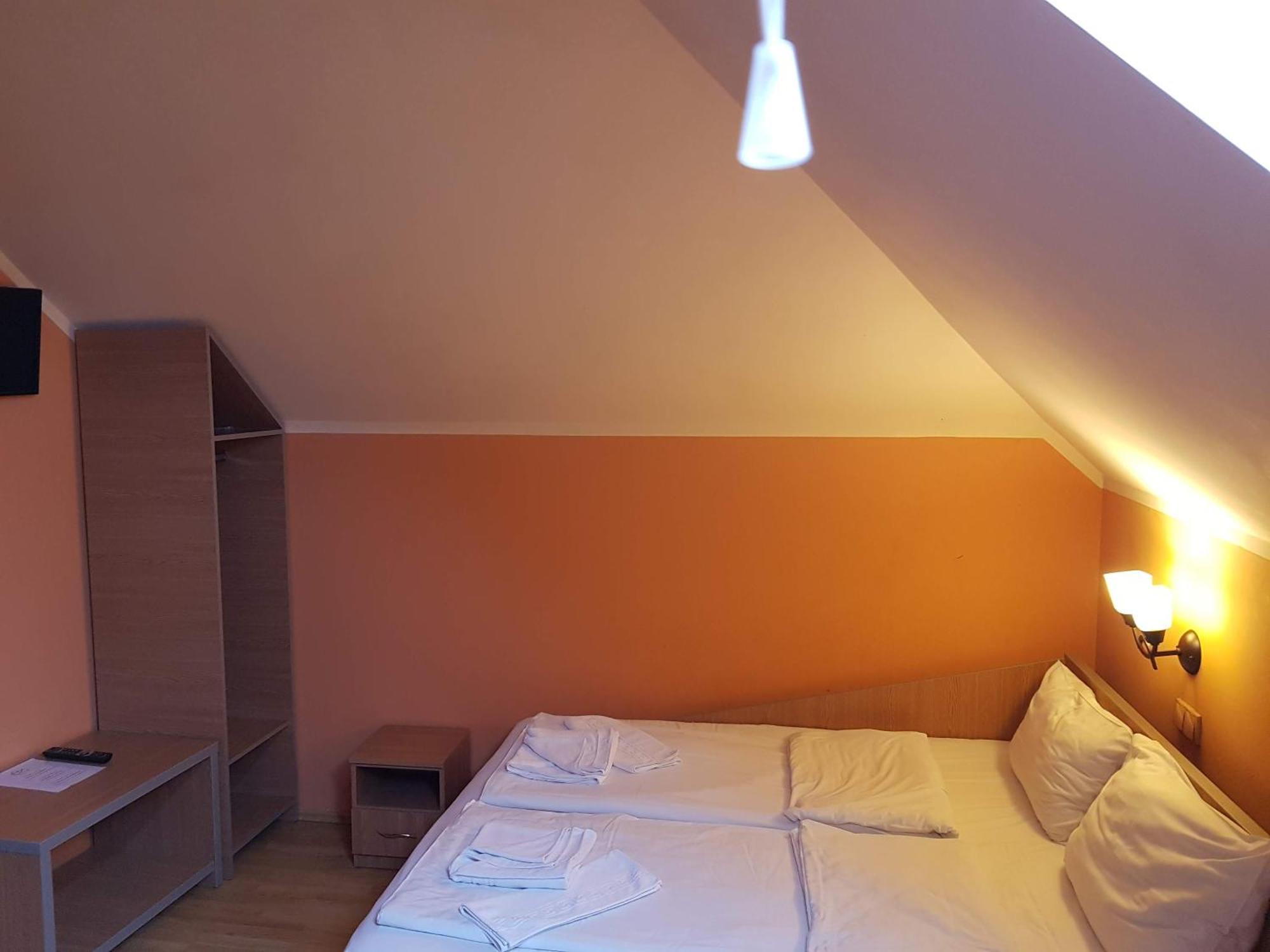 Motel Al Capone Satu Mare Buitenkant foto