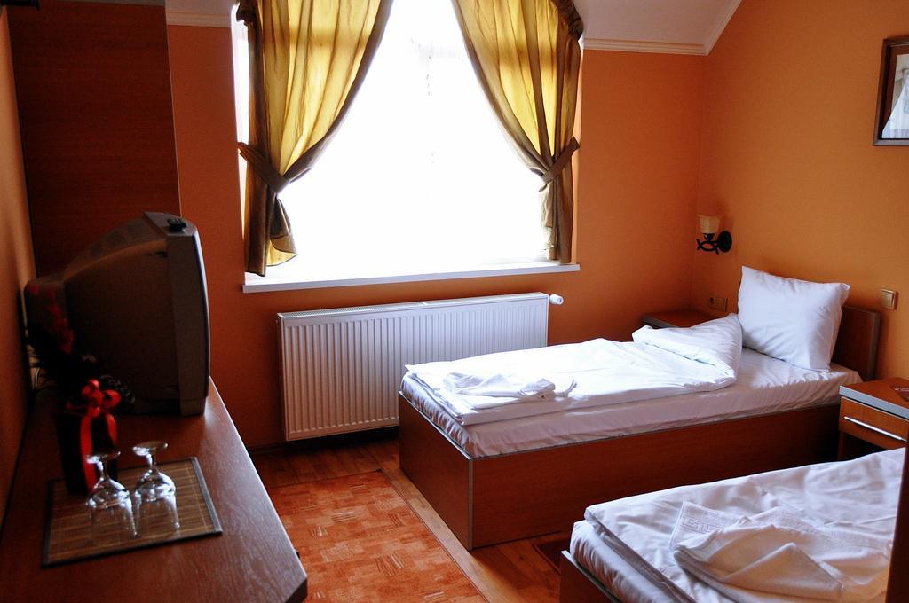 Motel Al Capone Satu Mare Kamer foto